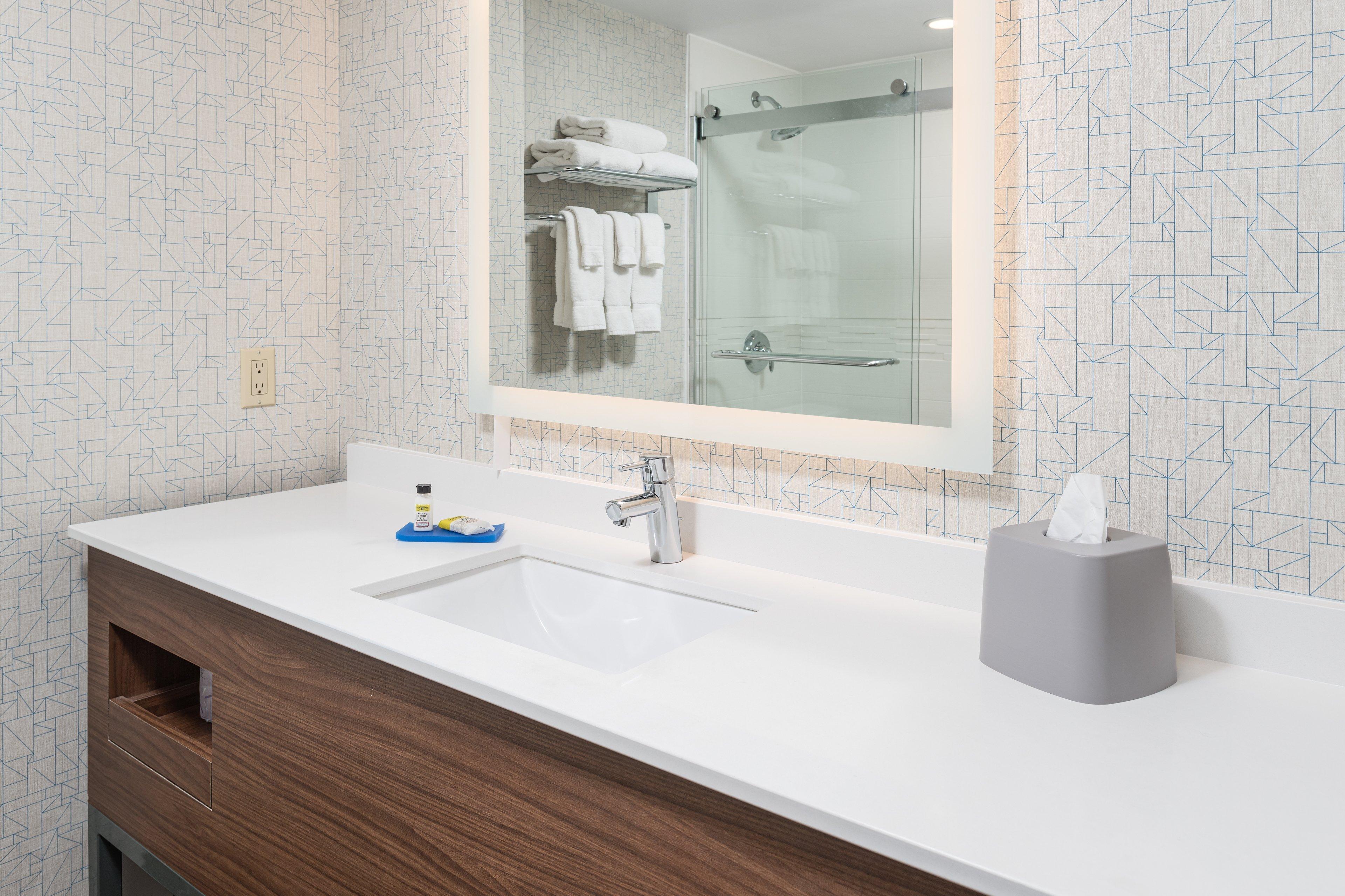 Holiday Inn Express Hotel & Suites Milton By Ihg Buitenkant foto